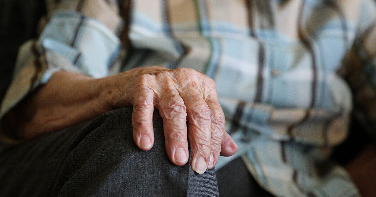 Doi deținuți au comandat jaful unei familii de pensionari din Căușeni.