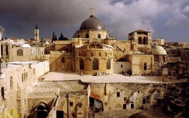 В Израиле открылся Храм Гроба Господня.