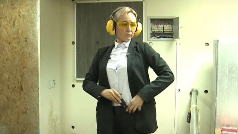 Женщина-офицер Службы госохраны обеспечивала безопасность Меркель и Байдена в Молдове.