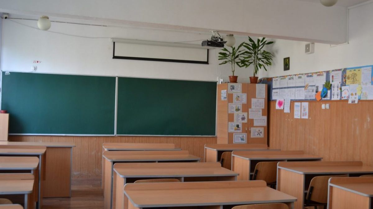 COVID-19 в учебных заведениях: одна школа и четыре детсада на карантине.