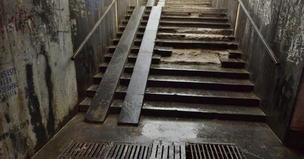 В муниципии Кишинёв насчитывается 20 подземных пешеходных переходов. 
