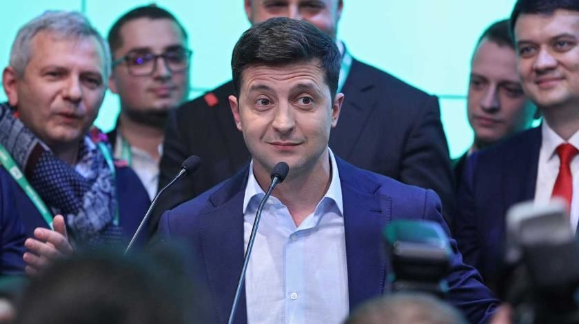В партии Зеленского намерены пересмотреть закон о госязыке.