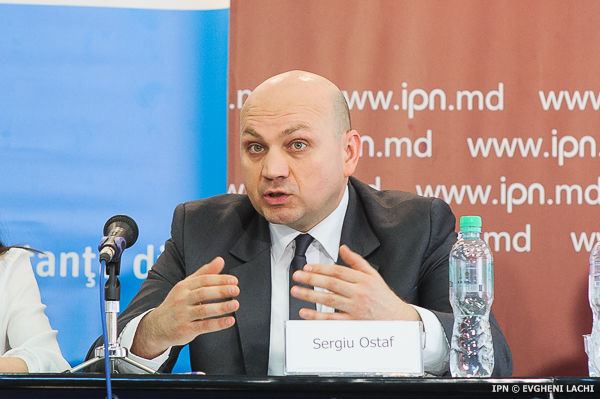 Guvernatorul Băncii Naţionale, Dorin Drăguţanu, a dat dovadă de iresponsabilitate maximă atunci când a demisionat în ajun de venirea experţilor FMI la Chişinău.