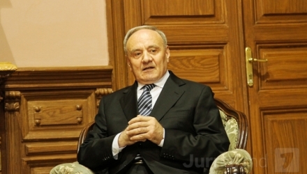 Șeful statului le-a cerut judecătorilor să-și facă onest meseria, astfel încât să fie restabilită încrederea cetățenilor în actul justiției. 