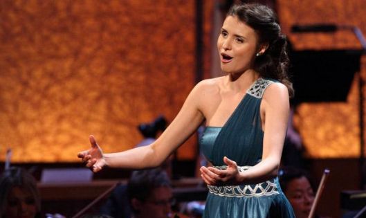 În luna aprilie 2013, Valentina va debuta şi pe scena Concertgebouw din Amsterdam.