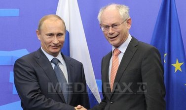 Putin, Barroso şi Van Rompuy s-au întâlnit încă de duminică seara la Sankt Petersburg
