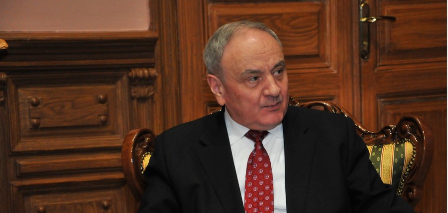 Preşedintele Timofti l-a invitat pe Şeful Serviciului de Informaţii şi Securitate, Mihai Balan, la Reşedinţa de Stat.