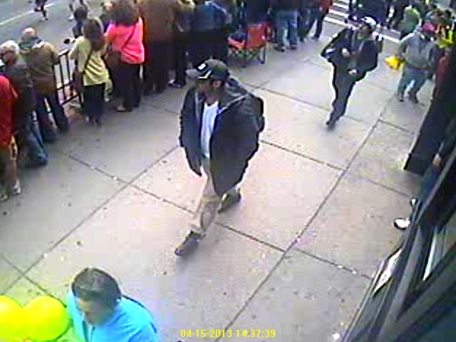 Братья Царнаевы, 15 апреля 2013 года. Фото: FBI