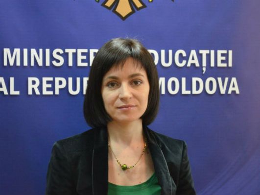 Astăzi, 4 iunie, circa 5000 de candidaţi din mediul alolingv susţin primul examen din sesiunea BAC 2013, cel de limbă şi literatură română.