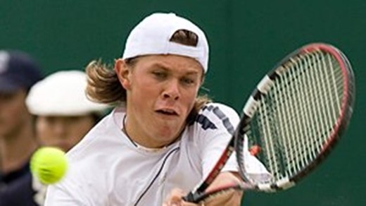 Moldoveanul a fost eliminat în prima rundă a competiţiei de sârbul Filip Krajinovic, în două seturi, 6-4, 6-1.