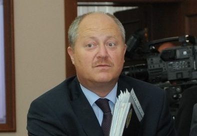 Марчел Рэдукан считает, что именно в школе создаются сильные коллективы, в которых нет предательства, и там ты обзаводишься друзьями. 