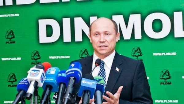 Либерально-демократическая партия Молдовы призывает граждан потерпеть, а политиков не торопиться озвучивать решения относительно кандидатуры премьера.