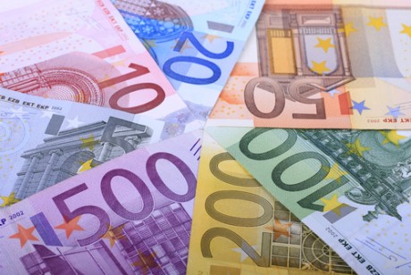 Cursul oficial de schimb euro-leu stabilit de Banca Naţională pentru 20 septembrie este de 16 lei şi 07 bani. Foto: pariuri.realitatea.net