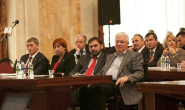 Și asta pentru că componența comisiei deja a fost adoptată de parlament.
