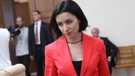 Vlad Filat i-a cerut ministrului acțiuni concrete pentru a atrage cadrele în școlile de la sate