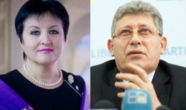 În piesa ironică liderul PL, Mihai Ghimpu, are un mesaj către deputatul Ana Guţu pe care o numeşte "trădătoare".