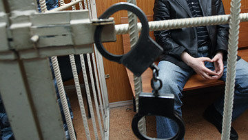52-летний мужчина поссорился с женой, котоаря призывала его отказаться от потребелния спиртного. 
