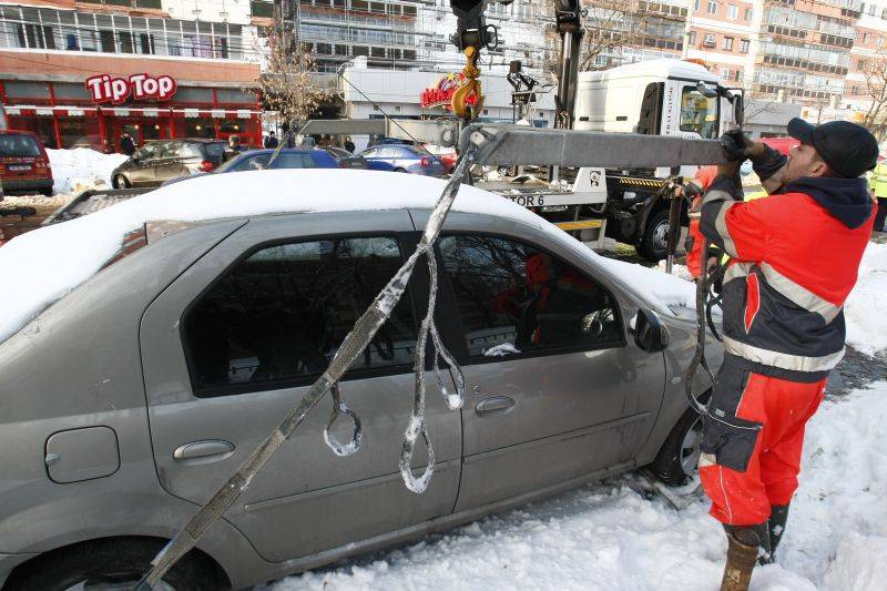 Oamenii legii recomandă posesorilor de autovehicule și, în mod special, șoferilor începători, să evite deplasarea cu automobile personale.