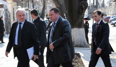 Служба государственной охраны будет брать под защиту высокопоставленных лиц и чиновников на свое усмотрение без санкции президента страны. 