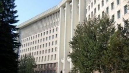 Totodată, se va lucra la funcționalitatea rețelelor interne și externe a blocurilor din complex.