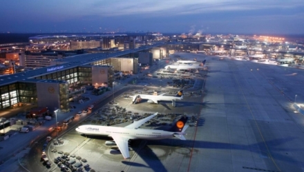 Potrivit PR managerului companiei Air Moldova, Victor Chironda, pentru acestă cursă erau înregistraţi 70 de pasageri
