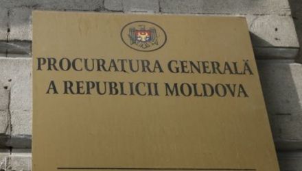 Un alt tânăr, în vârstă de 19 ani, care se află la evidenţă psihiatrică din copilărie
