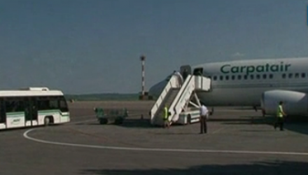 Tot cu această ocazie, astăzi a fost sfinţită aeronava de tip Boeing-737 şi Fokker 100.