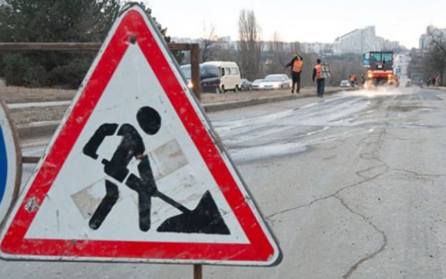 În această perioadă, circulația troleibuzelor de pe rutele doi și şaptesprezece va fi suspendată. Iar microbuzele vor avea următoarele trasee