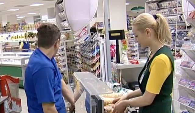Продавцов могут обязать указывать две цены товара - цену производства или закупки и цену продажи.