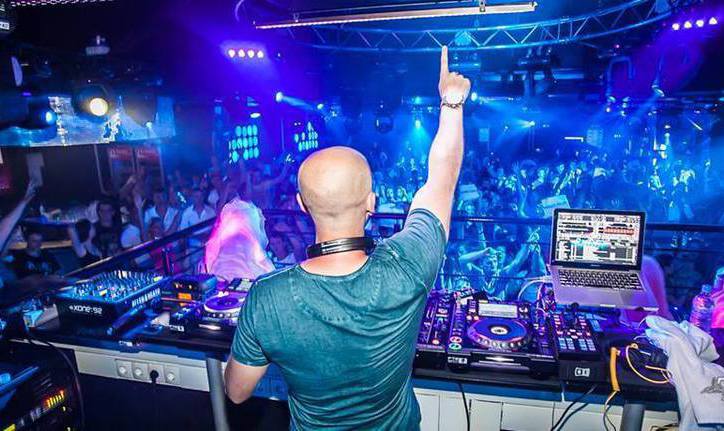 Fanii lui Sasha Lopez îl vor putea admira într-un concert susţinut la clubul Flamingo.