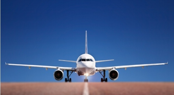  Mutarea piloţilor de la bordul avionului, pe sol, se va face treptat