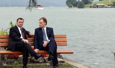  Филат выразил уверенность в том, что участники конференции своими консультациями и советами будут содействовать укреплению мер доверия иподготовке к следующему раунду переговоров в формате 5+2.