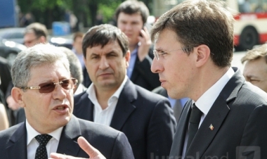 Obsesia lui Ghimpu ține mai mult de lupte politice sterile, decât de valori apărate cu orice preț.