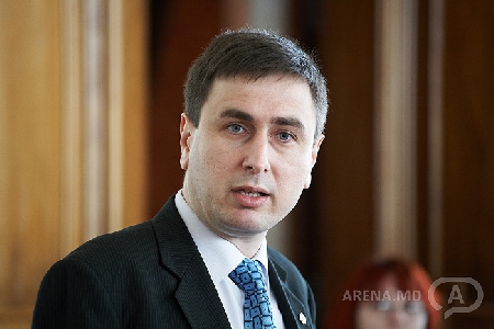 Exponenţii Alianţei pentru Integrare Europeană comentează cu îngrijorare situaţia creată