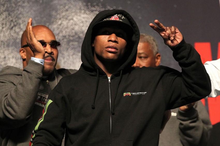 Mayweather, care a câştigat anul trecut 85 de milioane de dolari, se află în prezent în detenţie
