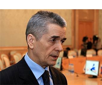Геннадий Онищенко уверен, что ограничения на ввоз вина из Молдовы и Грузии были своевременными. Фото: lenta.ru