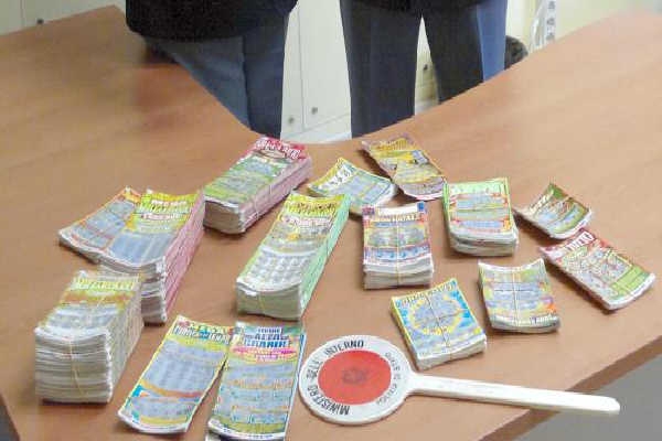 Furtul a fost comis pe 24 noiembrie, 2012, însă suspectul a fost reținut abia zilele trecute.