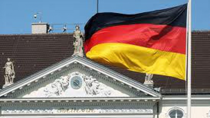 Ministrul german a arătat că vrea să înăsprească sancţiunile pentru cei care încearcă să fraudeze sistemul german de beneficii sociale, care sunt, potrivit acestuia, cele mai mari din UE, iar pentru îndeplinirea acestei măsuri va face lobby la Bruxelles.