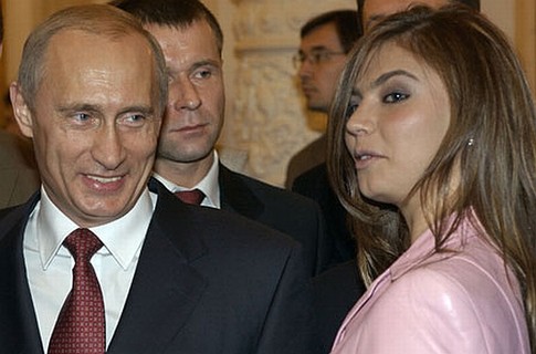Алина Кабаева стала приближенной Путина.