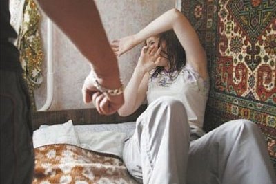 Житель Чимишлии избил жену за желание развестись с ним.