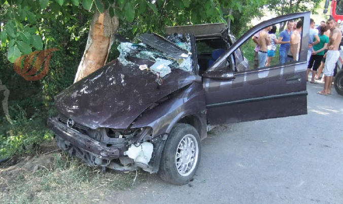 Potrivit poliției, șoferul mașinii în care se afla tânăra conducea în stare de ebrietate. Foto: simbol