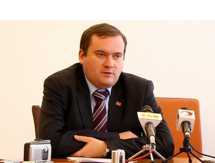 7 июня неизвестные лица напали на т.н. экс-министра иностранных дел Владимира Ястребчака.