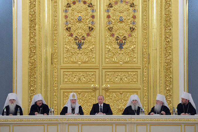 Президент России встретился с участниками Архиерейского собора Русской православной церкви. Фото: kremlin.ru