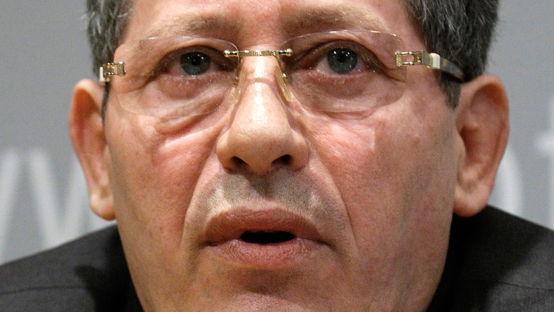 Faptul a stârnit o reacţie dură din partea foştilor colegi din PL şi PD, care l-au acuzat pe Filat de trădare.