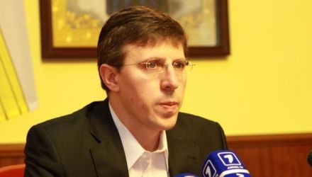 Мэр разгневался, когда ему сказали, что в конце недели уборка может не состояться из-за праздника 8 марта.