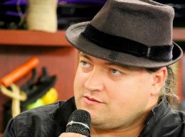 Regizorul videoclipului este Ian Onică, iar filmările clipului au durat trei zile.