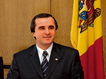 Vasile Tarlev respinge acuzaţiile precum că ar avea legături cu piramida financiară MMM