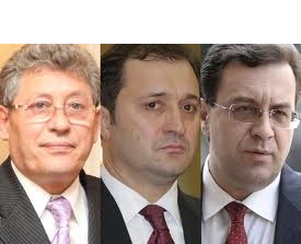 "Недоверие и постоянные ссоры грозят потерей доверия электората к партиям АЕИ". Фото: moldovenii.md