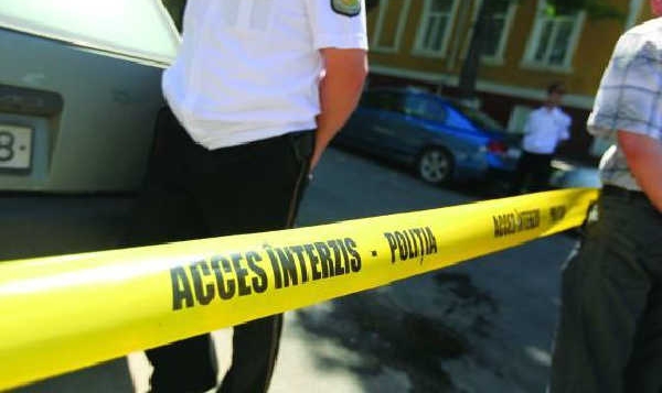 Un bărbat în vârstă de 33 de ani a murit acum câteva ore la locul de muncă. Bărbatul era angajat al unei fabrici de dulciuri din capitală.  