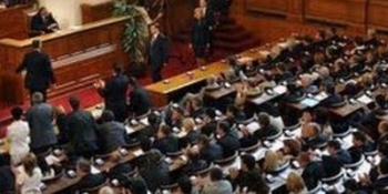 Alegerile legislative anticipate au fost stabilite pentru data de 12 mai. 